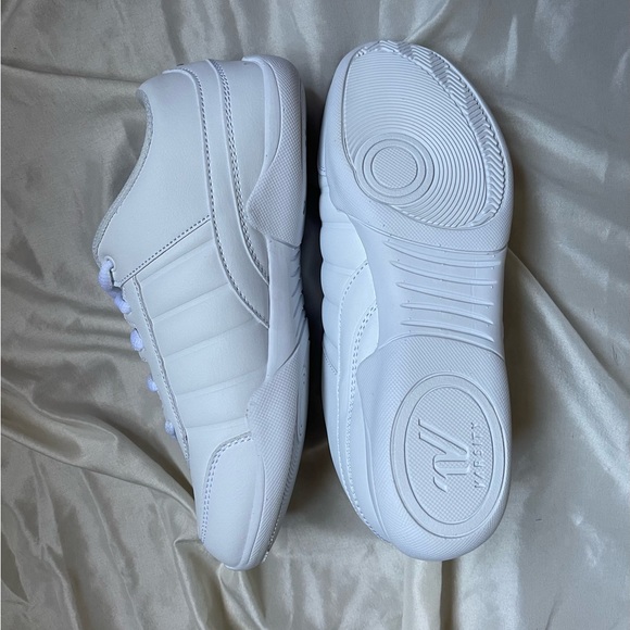 Varsity Shoes New Varsity Cheerleader Ii Cheer Shoes Poshmark